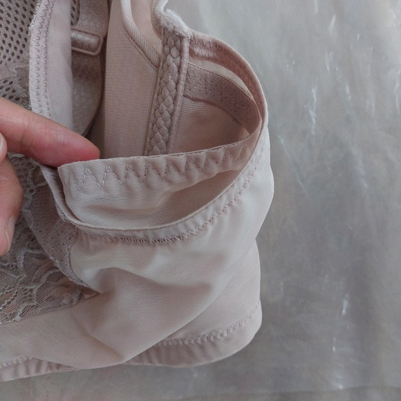 NWOT Triumph Double Layer Wing Bra Floral Lace - Picture 9 of 12